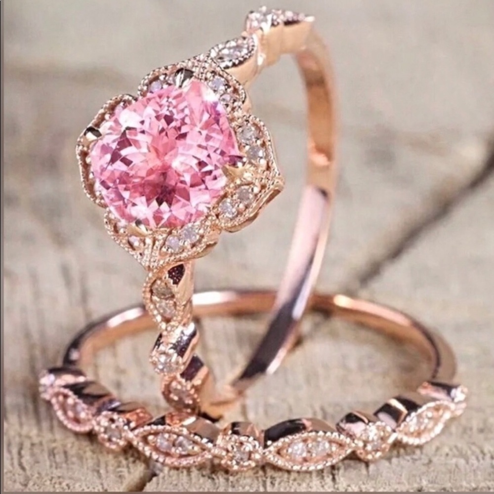 ‼️Stunning Rose Gold Ring•